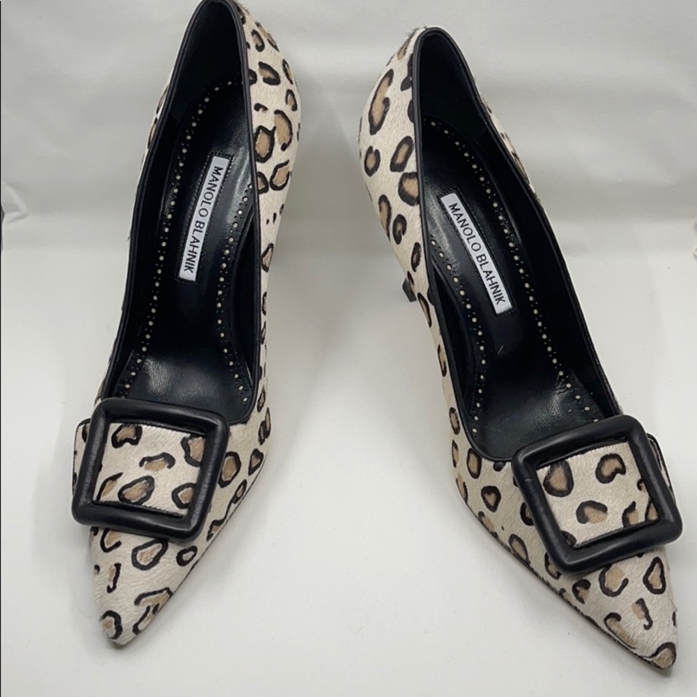 MANOLO BLAHNIK Maysale Leopard Pump size 39